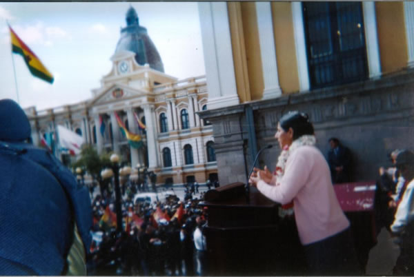 ASAMA en la plaza Murillo